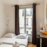 Pied-A-Terre Near Bastille & Voltaire Paris 11Th