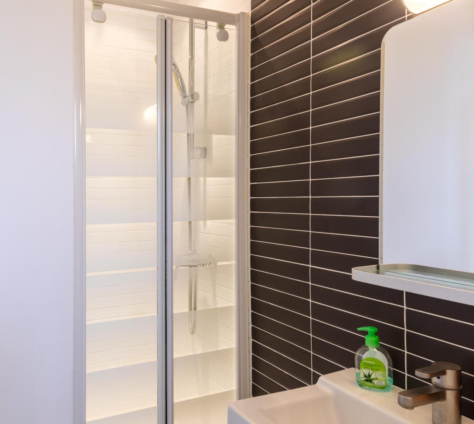 Pied-a-terre Near Bastille & Voltaire 11th * Paris